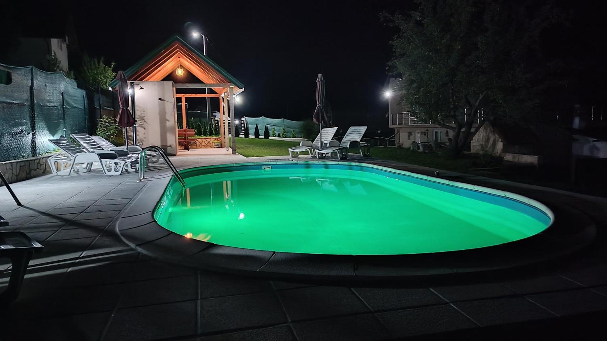 Villa Green Oasis Apartments Сараево Экстерьер фото